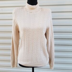 Vintage wainscott tan cable knit  turtleneck sweater size medium
